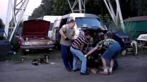 Снятие двигателя с ГАЗели и Волги (скорость х8)