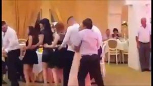 СМЕШНЫЕ ТАНЦЫ НА СВАДЬБАХ!!!!! THE FUNNIEST WEDDING DANCES EVER!!!!!