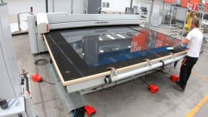 Intermac Genius RS A  - резка монолитного стекла.