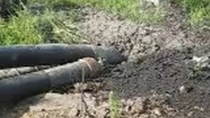 Укладка труб ПЭ-80 в скважину (гнб)