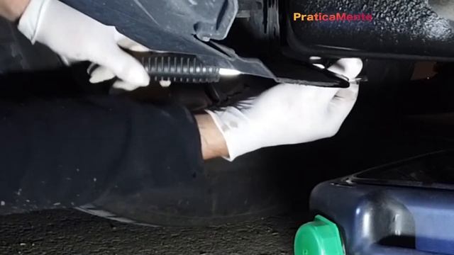 Tagliando (cambio olio e filtri ) + trattamento motore Liqui Moly su Nissan X-Trail (T30) смотреть онлайн