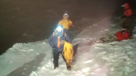 Трагедия на Эльбрусе: что известно о происшествии с группой альпинистов