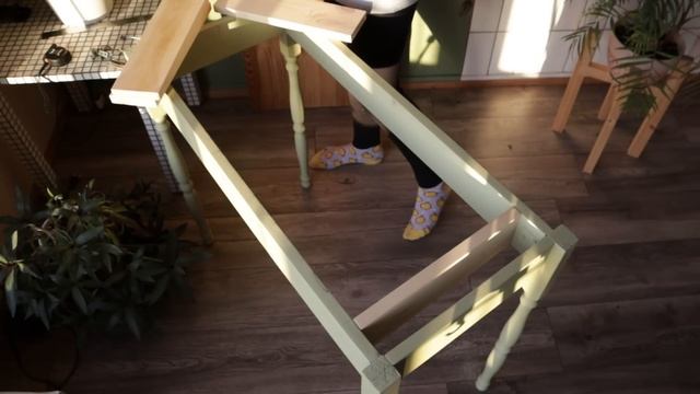 Я сделала ИДЕАЛЬНЫЙ стол для ДЕВЧАЧЬЕЙ КОМНАТЫ  Вторая жизнь старых вещей DIY