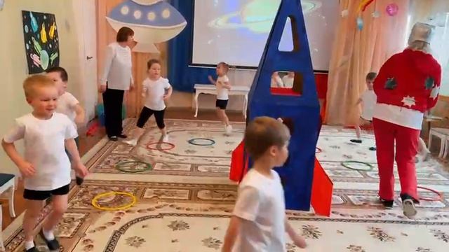 День космонавтики 3 группа 2021 г.MP4 смотреть онлайн