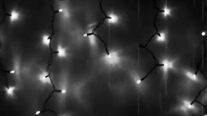 Уличная гирлянда Белая бахрома черный провод