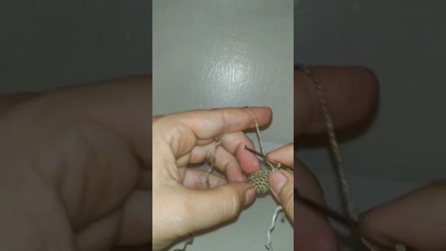 Урок 10. Как вязать цельные ноги и тело? смотреть онлайн