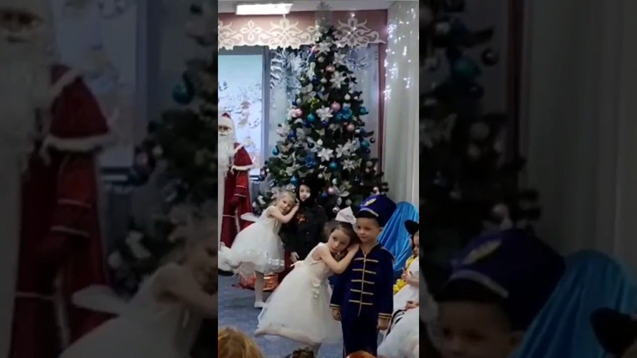 Новогодний супер танец #новогоднийтанец #shorts #детитанцуют #супер #супертанцы