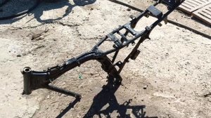 Восстановление мотоцикла Racer tiger 150 #6. Отмываем и красим раму с маятником.