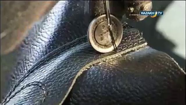 Процесс изготовления обуви для военных смотреть онлайн