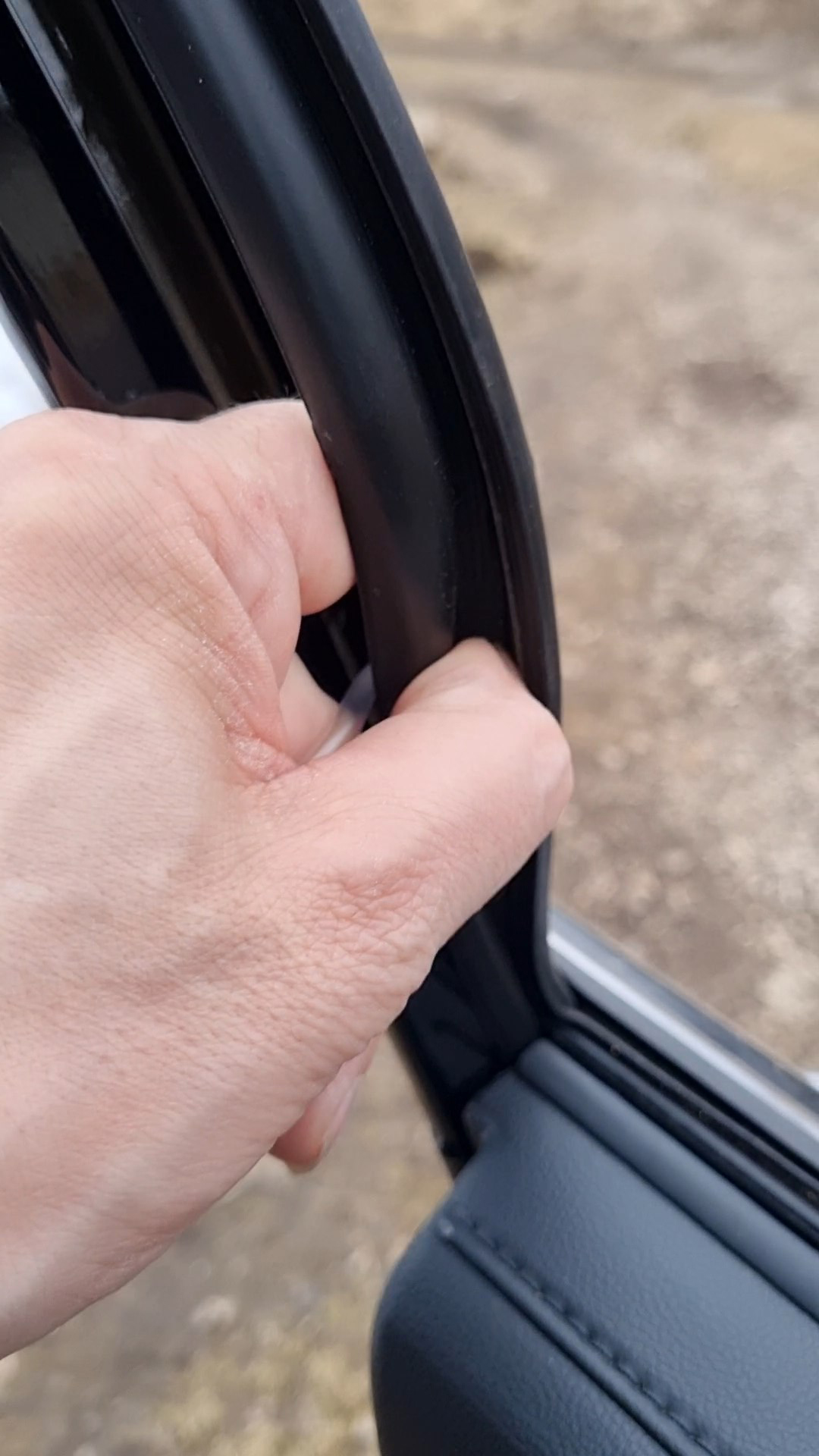 Дребезжание стёкол в Хавал М6 смотреть онлайн