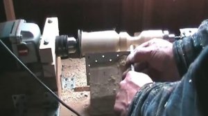 Улучшенный токарный станок по дереву из дрели