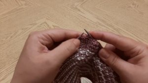 Новинка 2020 : Простые , удобные тапочки-следки на двух спицах с жакардовым узором (2 часть)