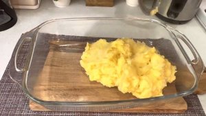 Запеканка с картофельным пюре и фаршем