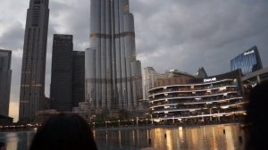 Дубай шоу фонтанов !!!В внутри тц Дубай молл