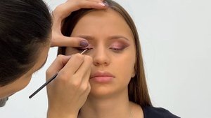 Видеоурок макияжа от Гоар Аветисян. Нежный макияж.