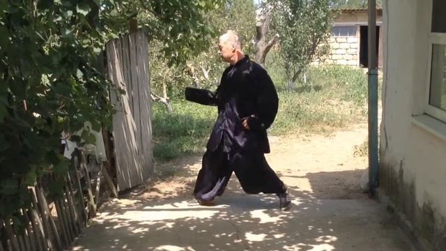 Базовая техника Синьицюань Тройной Бэнцюань