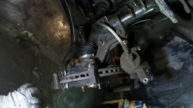 Suzuki Grand vitara 2008 2.0 - колодки передние смотреть онлайн