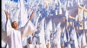 "В небесах моя Отчизна, где не будет больше слез" - радостно исполняет Борис Бережной