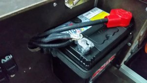 Новые доработки и красючки на лодке "Салют 430 про". Установка диодной ленты.