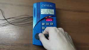 Домофон "CYFRAL CCD-2094.1" с альтернативой прошивкой — запись и удаление ключа.