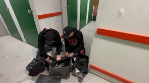 Аукцион контейнеров в Канаде.Купили два юнита + забытые посылки с Amazon.