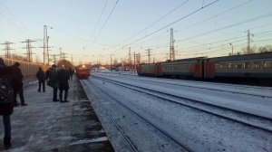 Электропоезд ЭД4М-0181 станция Нара 20.01.2017