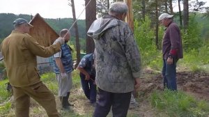 Как установить электрический столб своими руками без помощи специальной техники. Наша дача.