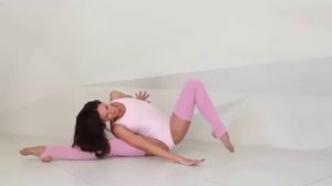 Contortion gymnastics challenge Julia yoga Flexible gymnastics contortion FLEXIB (1)