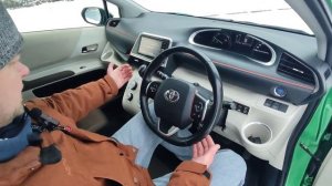 Обзор гибридной Toyota Sienta