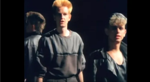 Depeche Mode - Master And Servant.mp4 смотреть онлайн