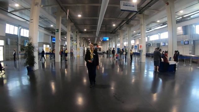 1.2. Проходим паспортный контроль