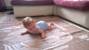 как ребёнок ползёт в 3 месяца