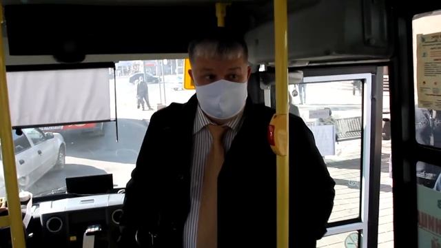 Чиновники попросили саратовских водителей "не носить маски на подбородках" смотреть онлайн