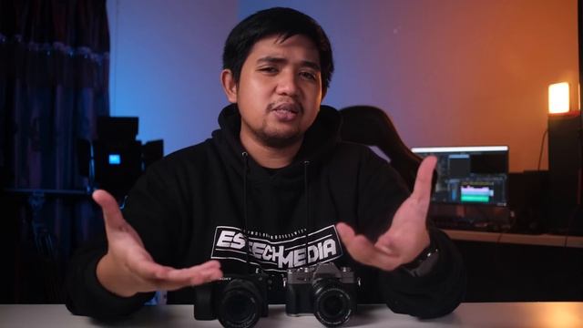 KAMERA MIRRORLESS MANA YANG TERBAIK ?!?!? | Fujifilm X-T30 Vs Sony a6400 смотреть онлайн