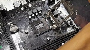 Чистка сокета для психопатов и выпрямление сокета пальцем