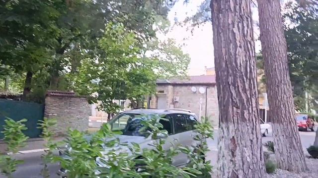 Прогулка в Геленджике по Колхозной до Платановой аллеи ?