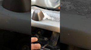 Как открыть капот BMW Х5 Е53 с закрытыми дверями