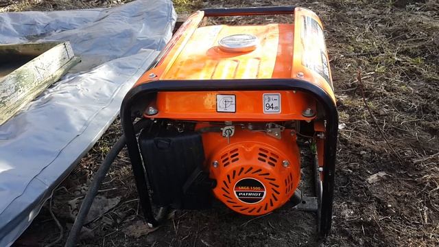 Бесплатное электричество. Работа генератора на биогазе. Вырабатываю электричество из гавна. смотреть онлайн