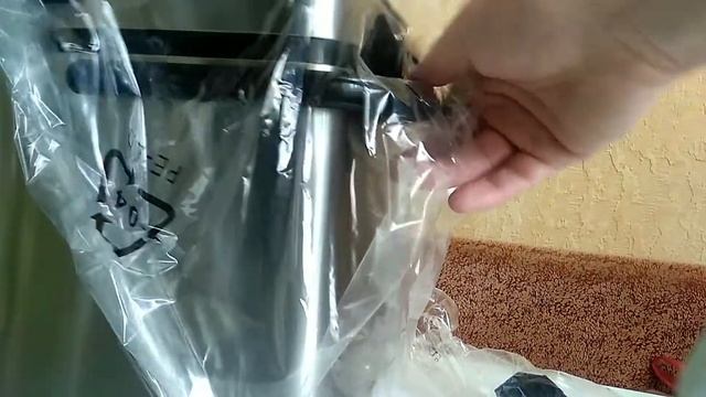 Распаковка - Хлебопечка Redmond RBM-M1921 смотреть онлайн