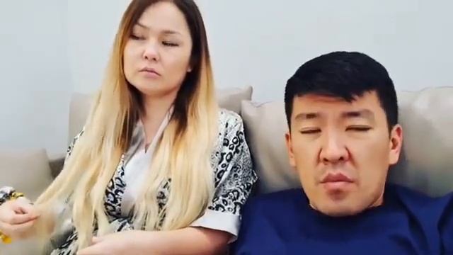 МУЖ и ЖЕНА \ Семейные страсти \ Темные или светлые волосы? \Мейржан Туребаев и Дана Есеева смотреть онлайн