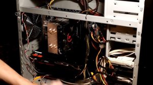 Распаковываем и ставим видеокарту MSI GeForce GTX 1070 Gaming X 8G