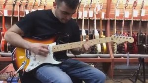 Обзор электрогитары Fender Stratocaster SSS Sunburst Mexico 2005 | SKIFMUSIC.RU