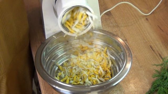 Котлеты с начинкой из яиц и сыра - очень интересные котлеты!