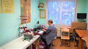 Няганцы начали шить нашлемники для участников СВО