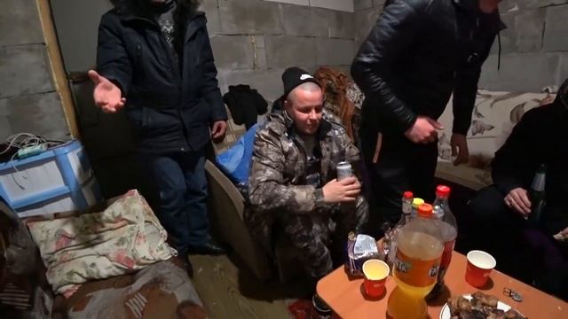 ПОКАЗАЛИ ЛИЦО \ КТО ЖЕ ЭТО ПАВЛИК или ПОДПИСЧИК \ БАНЯ ШАШЛЫК ДАЧА смотреть онлайн