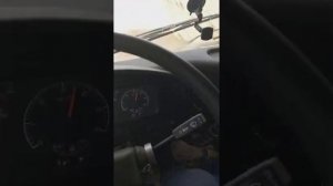 Как правильно переключать коробку передач на грунтовой дороге Камаз 65115