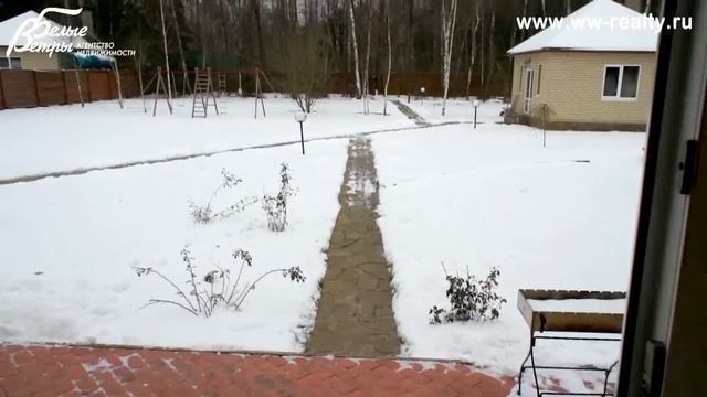 Коттедж с мебелью в коттеджном поселке Лесное озеро