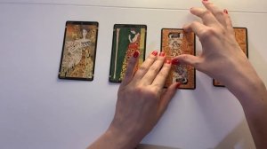 ОНЛАЙН ГАДАНИЕ : «Что думает обо мне загаданный человек?»