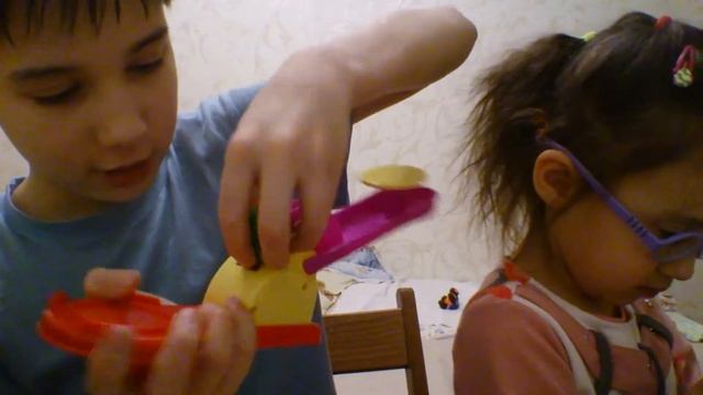 Интересная лепка из набора. смотреть онлайн