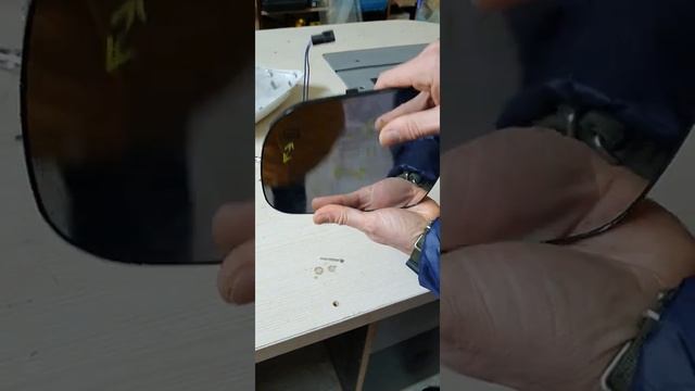 Как снять вкладыш зеркала Toyota Sienna 2016г. замена зеркала Toyota Sienna смотреть онлайн